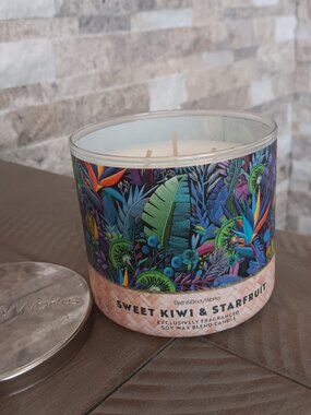 Sweet Kiwi and Starfruit